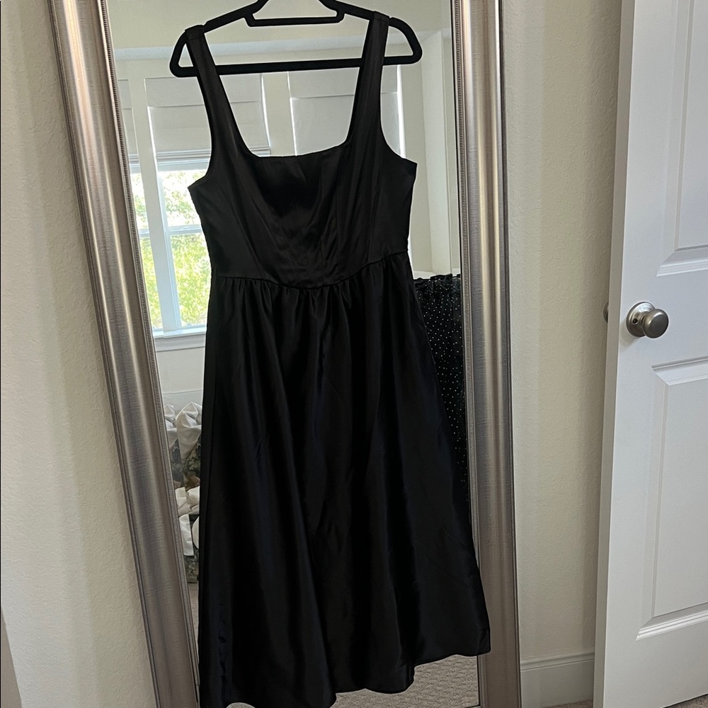 Wayf Elegant Black Midi Dress